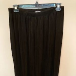 black capri dress pants